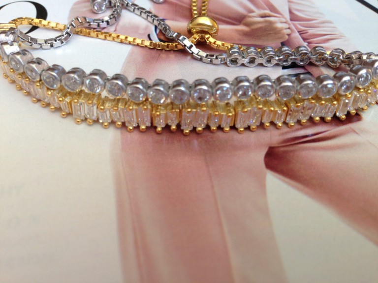 cz. baguette bracelet,tennis bracelet,silver tennis bracelet,bridal jewelry,silver bracelet,gold bracelet,baguetta stone
